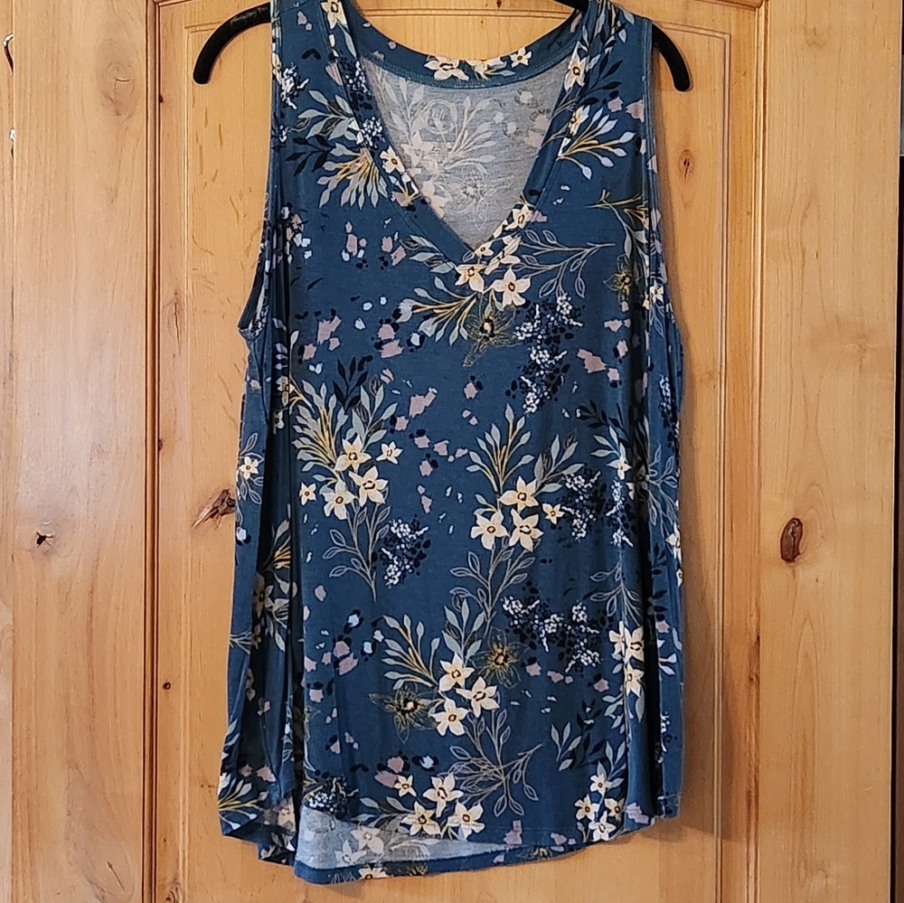 Maurices floral tank